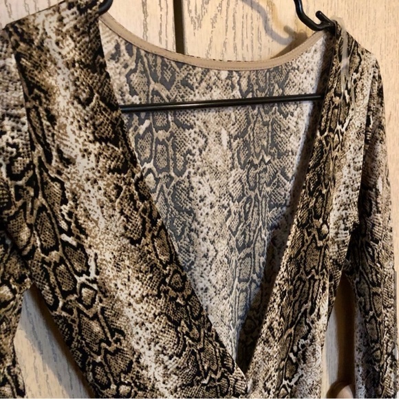 Windsor Snakeskin Print Dress Medium - Picture 7 of 11